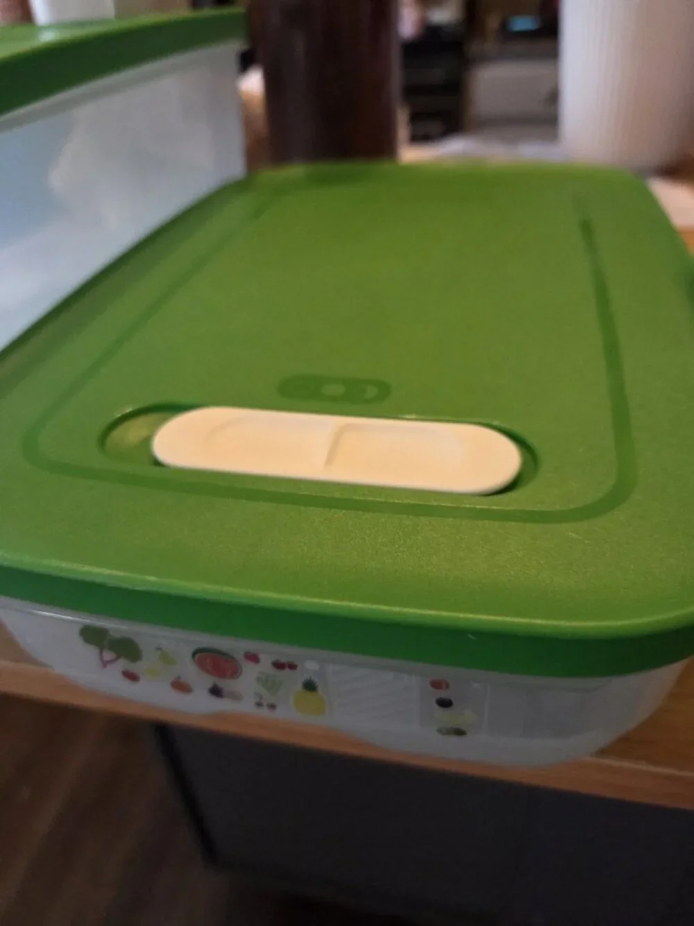 Tupperware Fridge Smart 4pc Set Veggies Fruits Stay FRESH 7288 7291 7286 x2 EUC